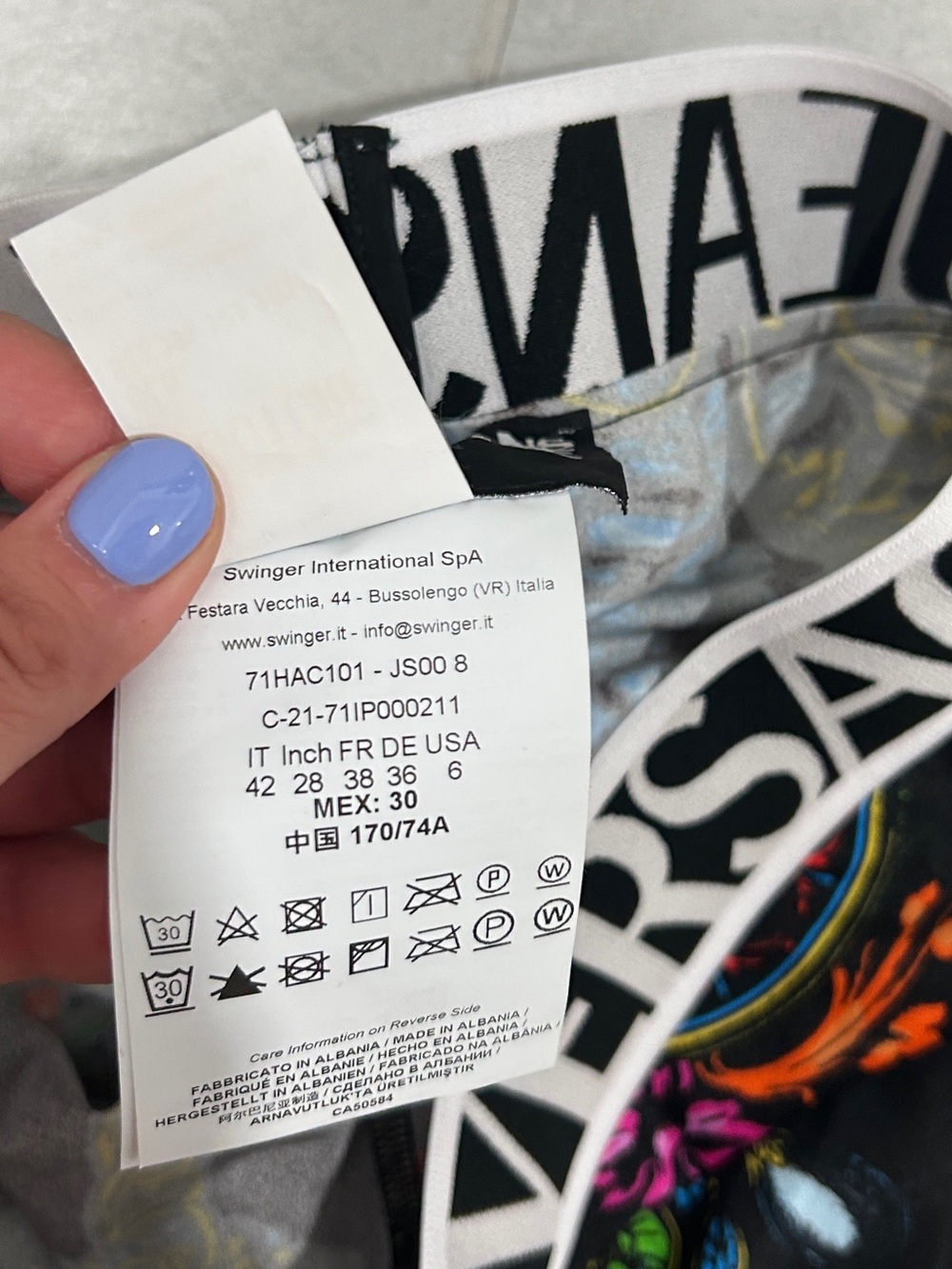 Versace Jeans Couture Black Baroque Print Jersey Leggings and top size 6 medium - Picture 10 of 16